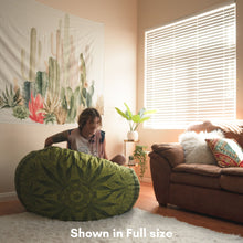 Load image into Gallery viewer, Queen Chair - KUSH

